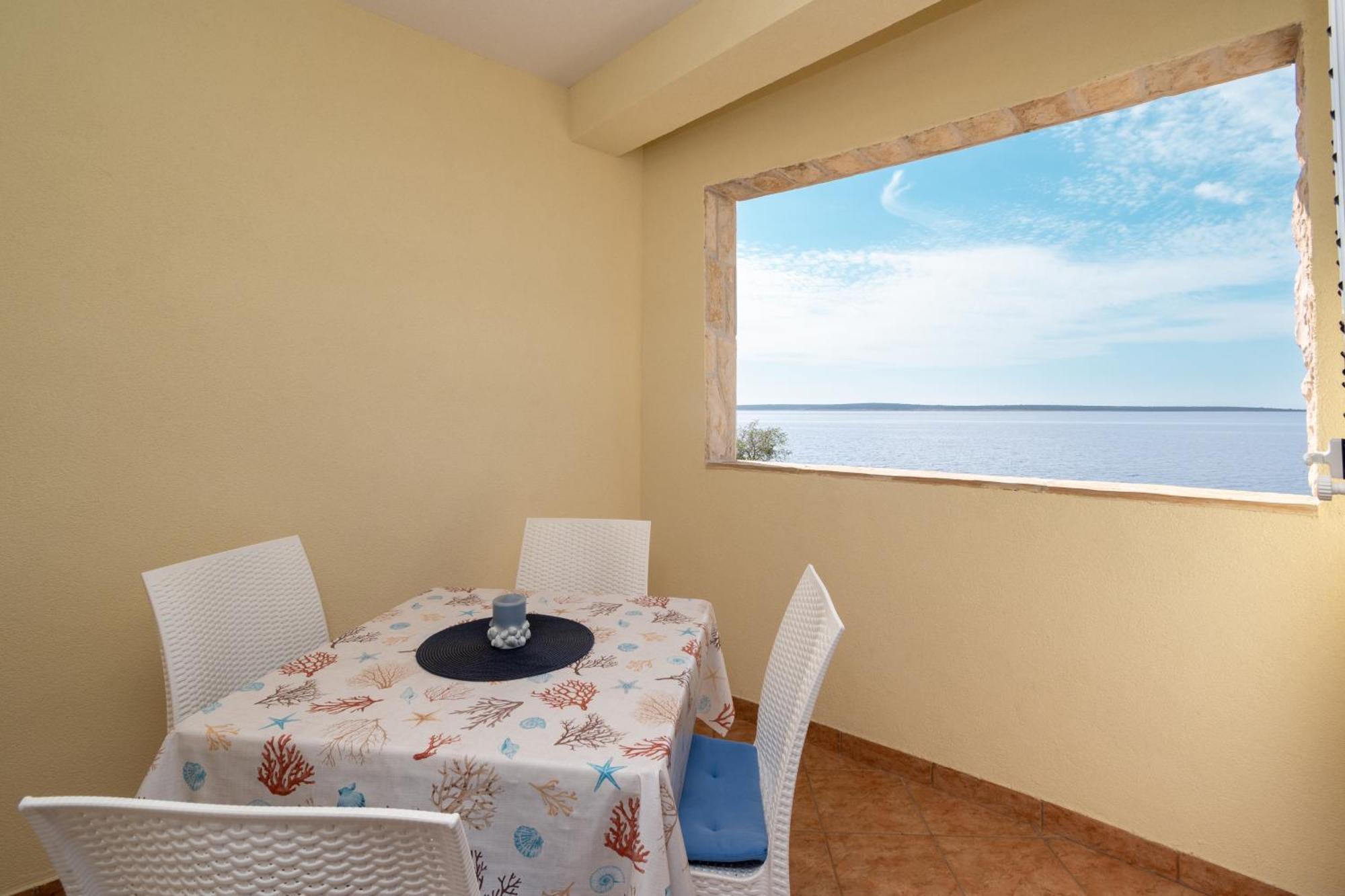Apartments By The Sea Mandre, Pag - 4092 Kolan Buitenkant foto