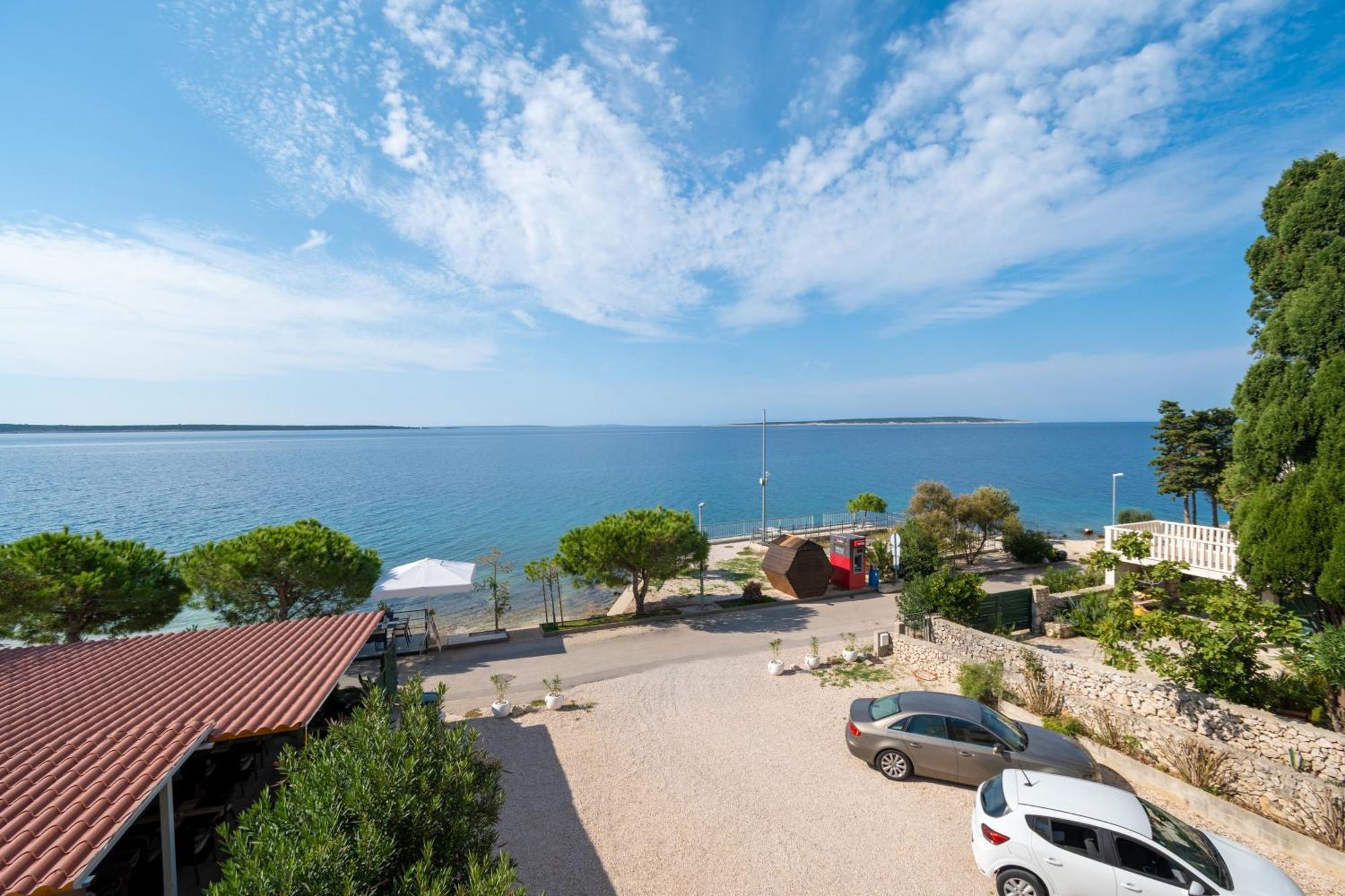 Apartments By The Sea Mandre, Pag - 4092 Kolan Buitenkant foto