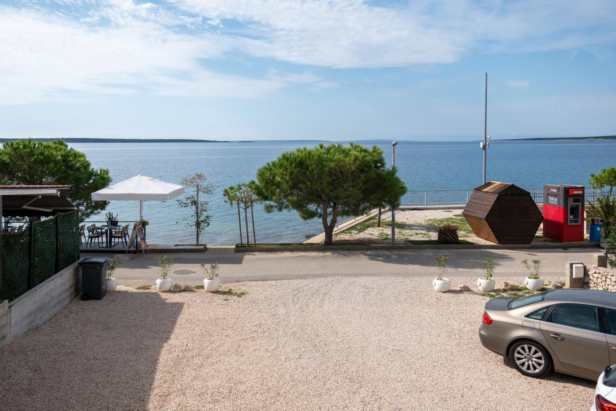 Apartments By The Sea Mandre, Pag - 4092 Kolan Buitenkant foto