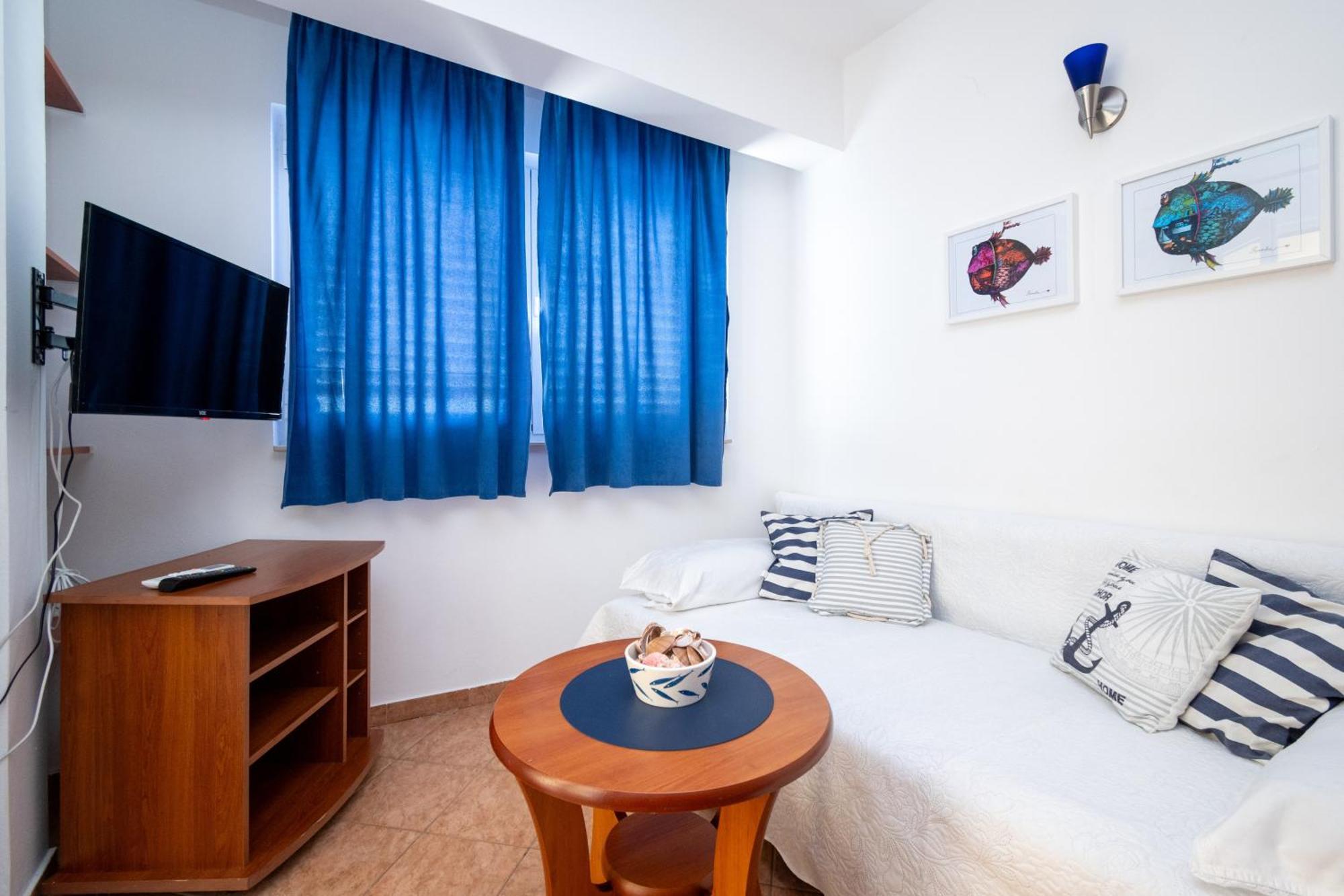Apartments By The Sea Mandre, Pag - 4092 Kolan Buitenkant foto